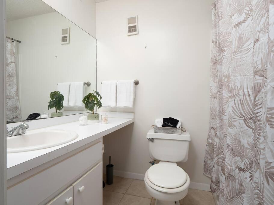Spacious Condo Mins To Shands, University, & Downtown! Gainesville Bagian luar foto